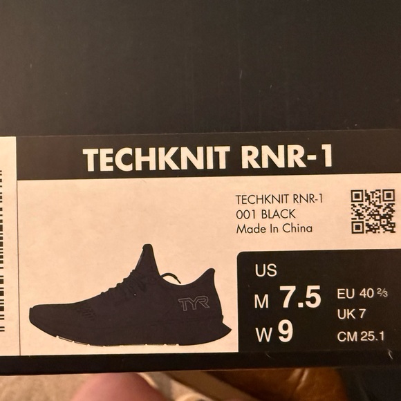 TYR Techknit RNR-1 size 9 - Picture 6 of 6